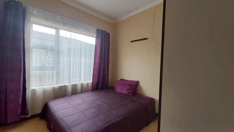 To Let 4 Bedroom Property for Rent in Mandela View Free State
